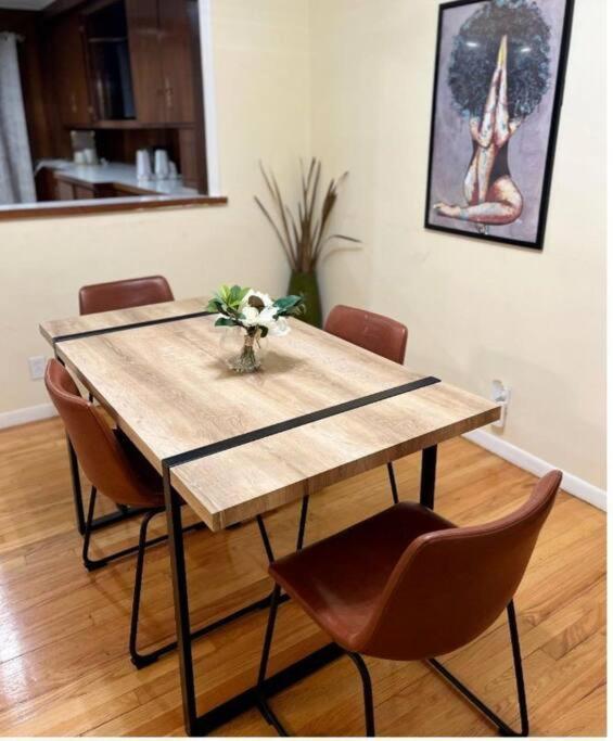 Nice Cozy Family-Sized Home In Quiet Neighborhood Oak Park Bagian luar foto